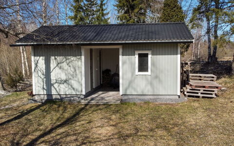 Ketunkolo: Møbel, Indretning, Gulvbelægning, Etage, Bord, Loft, Køkken & Spisebord, Belysning, Stol, Hjem