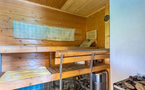 Kivilahti: Møbel, Indretning, Gulvbelægning, Etage, Bord, Loft, Køkken & Spisebord, Belysning, Stol, Hjem
