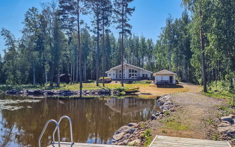 Palanteen Haavelinna: Træ, Sommerhus, Hus, Hjem, Bank, Estate, Afspejling, Woodland, Dam, Reservoir