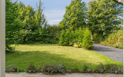 Loviisa - 850M from the Sea: Møbel, Indretning, Gulvbelægning, Etage, Loft, Værelse, Stol, Bord, Lejlighed, Køkken & Spisebord