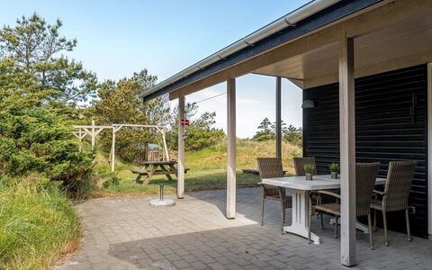 Selenia - 1Km from the Sea: Hus, Hjem, Dør, Tag, Sommerhus, Estate, Have, Skygge, Sidespor, Gård