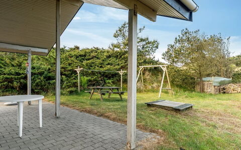 Selenia - 1Km from the Sea: Hus, Hjem, Dør, Tag, Sommerhus, Estate, Have, Skygge, Sidespor, Gård