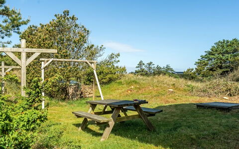 Selenia - 1Km from the Sea: Hus, Hjem, Dør, Tag, Sommerhus, Estate, Have, Skygge, Sidespor, Gård