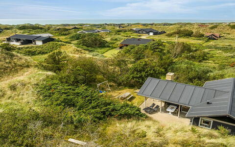 Selenia - 1Km from the Sea: Svømmepøl, Ferieby