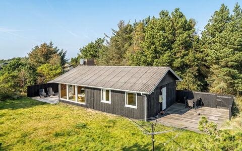 Swenki - 700M from the Sea: Tag, Hus, Hjem, Sommerhus, Dør, Sidespor, Dæk, Veranda, Planke, Hårdttræ