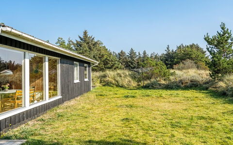 Swenki - 700M from the Sea: Tag, Hus, Hjem, Sommerhus, Dør, Sidespor, Dæk, Veranda, Planke, Hårdttræ