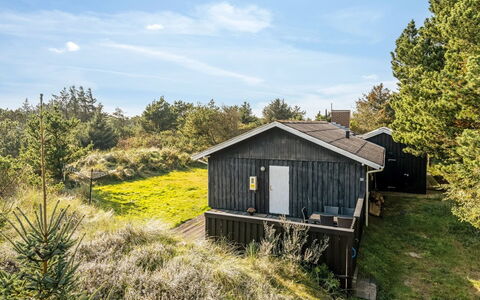 Swenki - 700M from the Sea: Tag, Hus, Hjem, Sommerhus, Dør, Sidespor, Dæk, Veranda, Planke, Hårdttræ