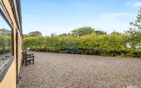 Birtir - 750M from the Sea: Blå, Busk, Sommerhus, Bunddække, Have, Estate, Skygge, Landscaping, Stuehus, Eco Hotel