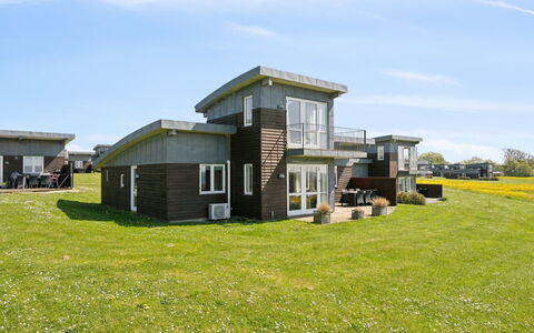 Halvor - 275M from the Sea: Tag, Hus, Hjem, Sommerhus, Dør, Sidespor, Dæk, Veranda, Planke, Hårdttræ