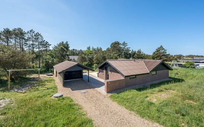 Tilda - 900M from the Sea