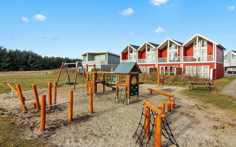 Borica - 700M from the Sea: Loft, Gulvbelægning, Indretning, Etage, Kompositmateriale, Møbel, Udvej, Hotel, Design, Dagslys