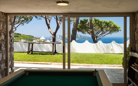Villa Il Sole Di Sorrento: Ejendom, Bygning, Plante, Azure, Natur, Skygge, Vindue, Belysning, Arkitektur, Indretning