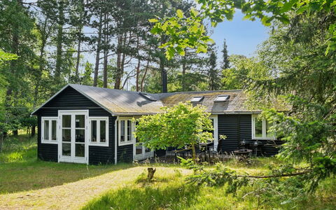Borghild - 1Km from the Sea: Hjem, Sommerhus, Veranda, Sidespor, Stuehus, Udendørs Struktur