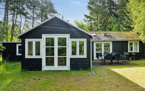 Borghild - 1Km from the Sea: Hjem, Sommerhus, Veranda, Sidespor, Stuehus, Udendørs Struktur