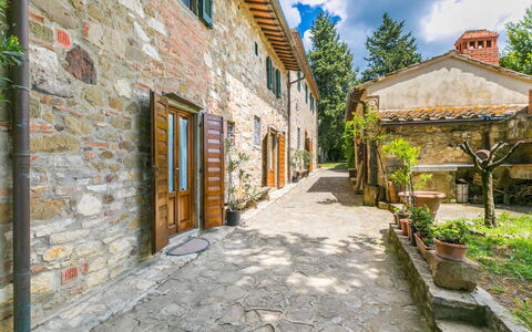 Greve in Chianti 620: Plante, Bygning, Vindue, Himmel, Sky, Infrastruktur, Vejbelægning, Hus, Sommerhus, Træ