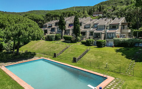 Le Mandrie: Estate, Have, Lawn, Landscaping, Udvej, Eco Hotel, Hæk, Villa, Hacienda