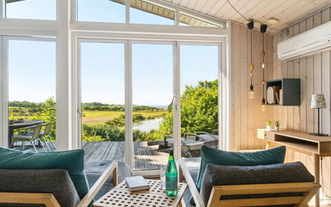 Stygg - 400M from the Sea: Tag, Hus, Hjem, Sommerhus, Sidespor, Estate, Indkørsel, Garden Bygninger, Gård, Skur