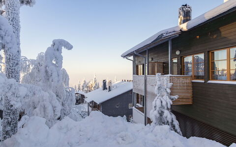 Kesä-Iikka 4: Bygning, Sne, Vindue, Vinter, Hus, Arkitektur, Hjem, Boligområde, Fryser, Sommerhus