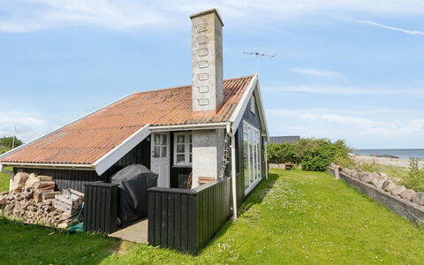 Ofrath - 5M from the Sea: Bygning, Hus, Tag, Hjem, Sommerhus, Arkitektur, Land Lot, Landdistrikt, Dør, Stuehus
