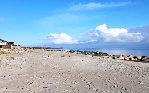 Ofrath - 5M from the Sea: Himmel, Blå, Krop Af Vand, Strand, Horisont, Naturligt Miljø, Sky, Kyst, Kyst