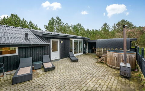 Orm - 2.3Km from the Sea: Sommerhus, Skur, Hytte, Stuehus, Prærie, Hytte, Lade, Bjælkehytte, Garden Bygninger