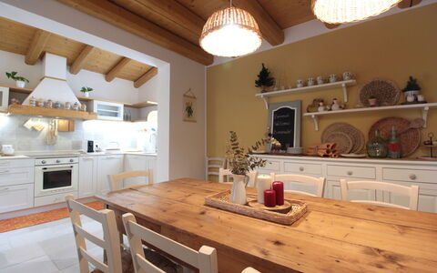 Oasi Casamaras, Brenta River, Wifi, Ac: Countertop, Cabinetry, Ejendom, Møbel, Køkken, Bord, Træ, Belysning, Indretning, Køkken Apparat