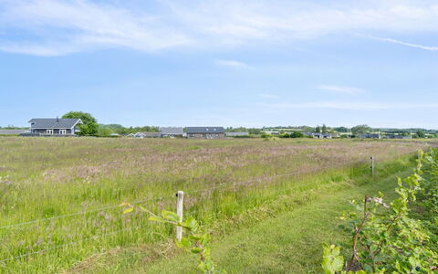 Fentje - 200M from the Sea: Tag, Hjem, Hus, Sidespor, Sommerhus, Kompositmateriale, Dør, Skydevindue, Estate, Skorsten