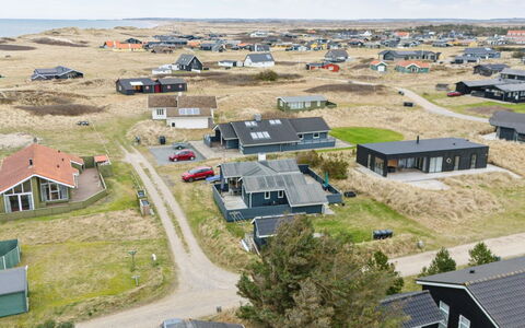 Dolores - 200M from the Sea: Sommerhus, Skur, Hytte, Stuehus, Prærie, Hytte, Lade, Bjælkehytte, Garden Bygninger