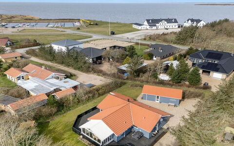 Ingelis - 150M to the Fjord: Bjergrige Landskabsformer, Bjerg, Bakke, Bjergkæde, Hill Station, Menneskelig Bosættelse, Urban Design, Alps, Dal, Topmøde