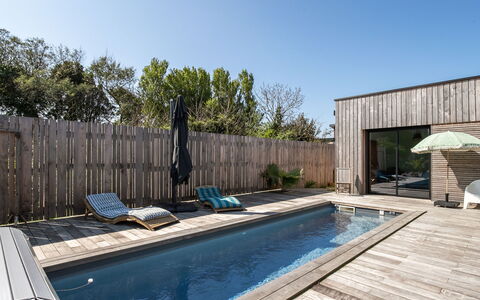 La Villa Agapanthes: Træ, Svømmepøl, Kompositmateriale, Hårdttræ, Dæk, Planke, Design, Udendørs Møbler, Bejdse, Water Feature