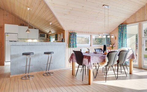 Allita - 12Km from the Sea: Hus, Hjem, Dør, Tag, Sommerhus, Estate, Have, Skygge, Sidespor, Gård