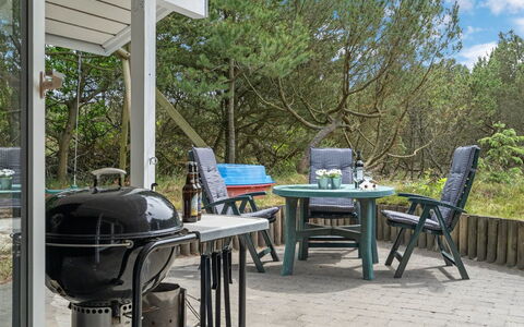 Jannick - 1.5Km from the Sea: Tag, Hjem, Hus, Sidespor, Sommerhus, Kompositmateriale, Dør, Skydevindue, Estate, Skorsten