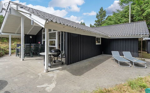 Jannick - 1.5Km from the Sea: Tag, Hjem, Hus, Sidespor, Sommerhus, Kompositmateriale, Dør, Skydevindue, Estate, Skorsten