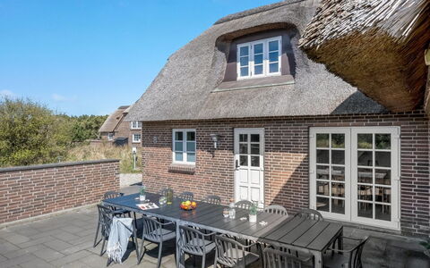 Adia - 300M from the Sea: Sommerhus, Skur, Hytte, Stuehus, Prærie, Hytte, Lade, Bjælkehytte, Garden Bygninger