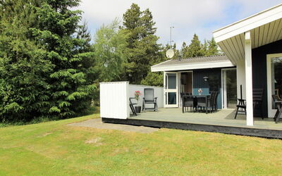 Atla - 2.5Km from the Sea