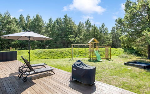 Joseline - 1.8Km from the Sea: Tag, Hus, Hjem, Sommerhus, Dør, Sidespor, Dæk, Veranda, Planke, Hårdttræ