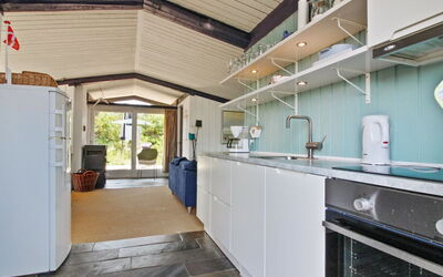 Scarlett - 300M from the Sea