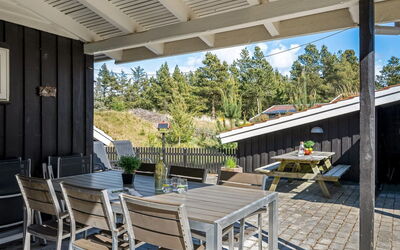 Augustine - 1.6Km from the Sea