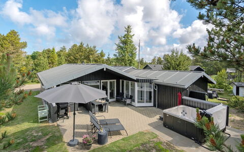 Ingobald - 1.5Km from the Sea: Tag, Hus, Hjem, Sommerhus, Dør, Sidespor, Dæk, Veranda, Planke, Hårdttræ