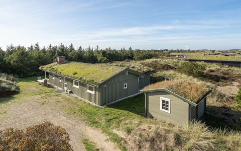 Neja - 400M from the Sea: Træ, Tag, Arkitektur, Hjem, Hus, Sommerhus, Sidespor, Hårdttræ, Hældning, Estate