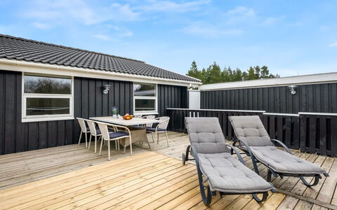 Emilia - 1.8Km from the Sea: Tag, Land Lot, Sommerhus, Stuehus, Mark, Skur, Lade, Estate, Garden Bygninger