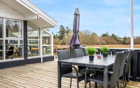 Emilia - 1.8Km from the Sea: Tag, Land Lot, Sommerhus, Stuehus, Mark, Skur, Lade, Estate, Garden Bygninger