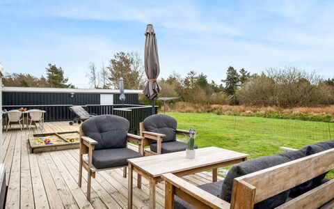 Emilia - 1.8Km from the Sea: Tag, Land Lot, Sommerhus, Stuehus, Mark, Skur, Lade, Estate, Garden Bygninger