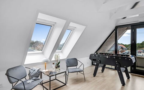 Kerttu - 900M from the Sea: Tag, Hus, Hjem, Sommerhus, Dør, Sidespor, Dæk, Veranda, Planke, Hårdttræ