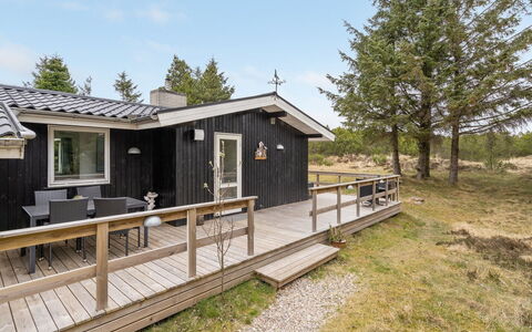 Taneli - 2.2Km from the Sea: Tag, Hjem, Hus, Sidespor, Sommerhus, Kompositmateriale, Dør, Skydevindue, Estate, Skorsten