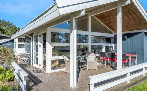 Eltje - 4Km from the Sea: Skygge, Veranda, Dæk, Design, Sidespor, Hårdttræ, Udendørs Struktur, Markise, Tømmer, Planke