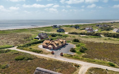 Stillan - 150M from the Sea: Hus, Hjem, Sommerhus, Estate, Gård, Stuehus, Sidespor, Garden Bygninger, Veranda