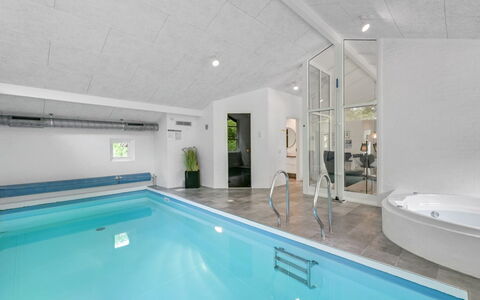 Liviana - from the Sea: Loft, Indretning, Etage, Kompositmateriale, Svømmepøl, Udvej, Design, Hotel, Dagslys, Stueplante