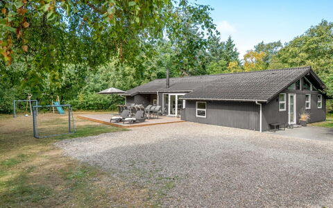 Liviana - from the Sea: Bygning, Hus, Hjem, Tag, Boligområde, Sommerhus, Arkitektur, Land Lot, Estate, Landdistrikt