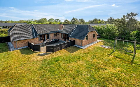 Mico - 500M from the Sea: Hus, Hjem, Sommerhus, Estate, Gård, Stuehus, Sidespor, Garden Bygninger, Veranda
